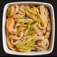 Удон с курицей в сливочном соусе