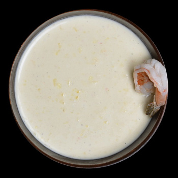 Крем суп с креветками и морским гребешком