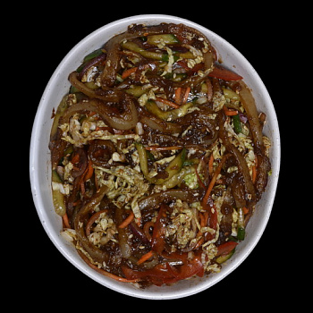 Острый салат с кальмаром