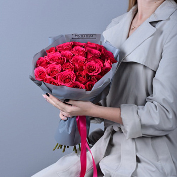 Малиновые розы